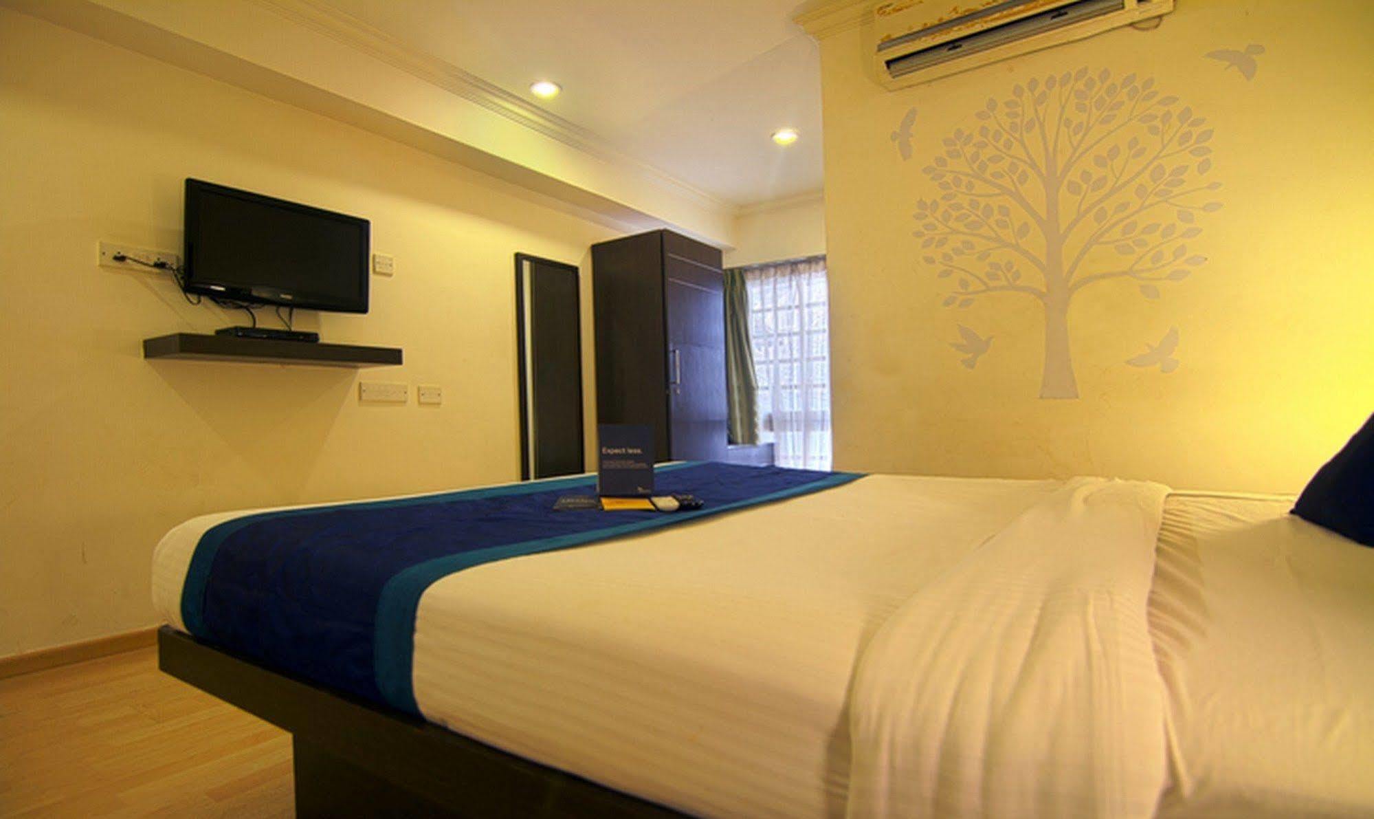 Fabhotel Indiranagar Bangalore Exterior foto